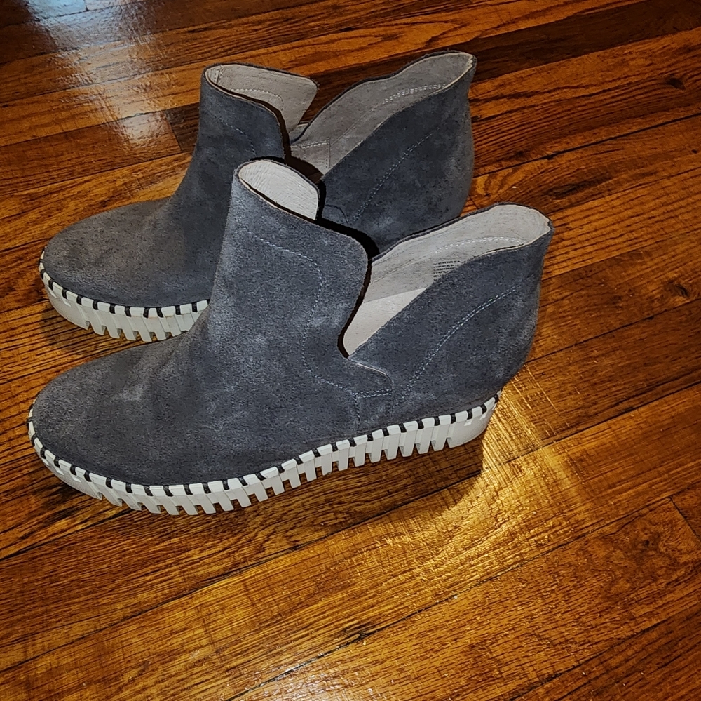 NATIONAL COMFORT  Women's Vernita Ankle Boot Grey
